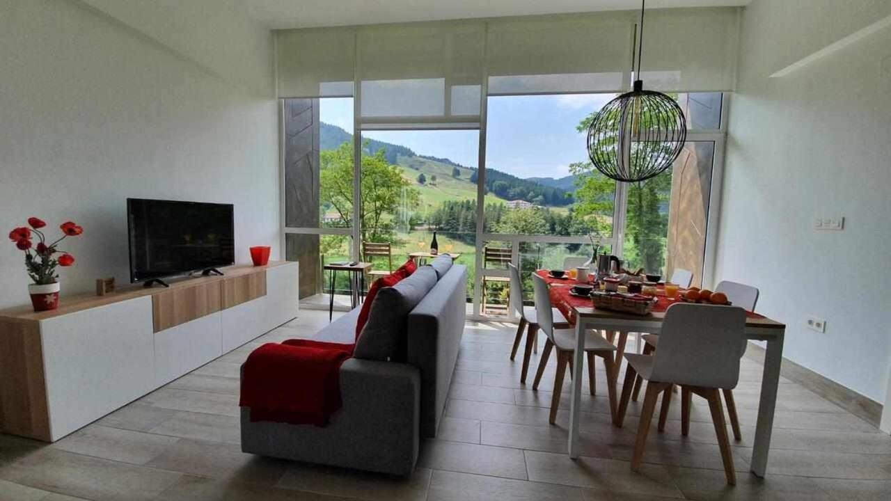 Apartamento Bergaretxe Geltokia Legazpia Exterior foto